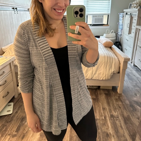 Express buttoned half-sleeve cardigan - S - Picture 1 of 9